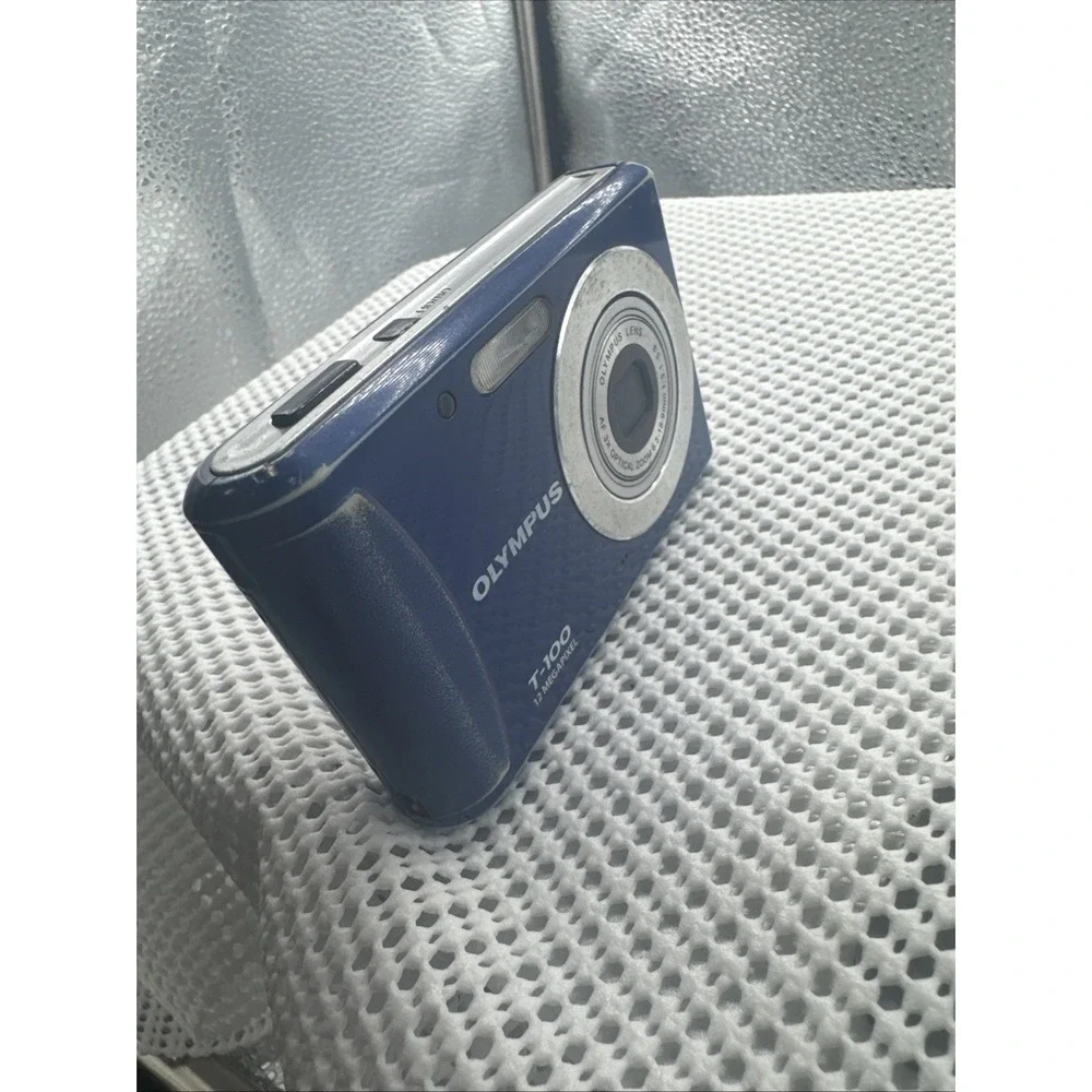 Olympus T-100 12MP Blue Digital Camera 3x Zoom Untested For Parts Repair